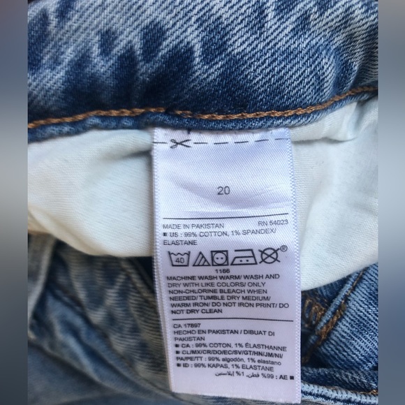 Old Navy High-Rise Jeans Size 20 - Picture 6 of 6